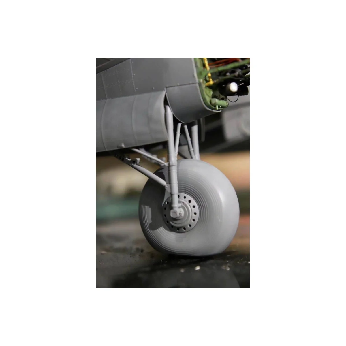 Avro Lancaster B.Mk.I/III with full Interior 1/32