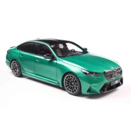  BMW M5 M ISLE OF MAN GREEN METALLIC 2025 1/18