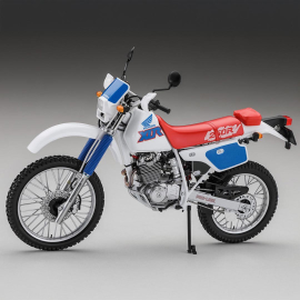 Kit modello Plastic model of Honda XLR250R (MD22) motorcycle (1991) BK18 1:12