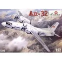 Kit modello di Antonov An-32 